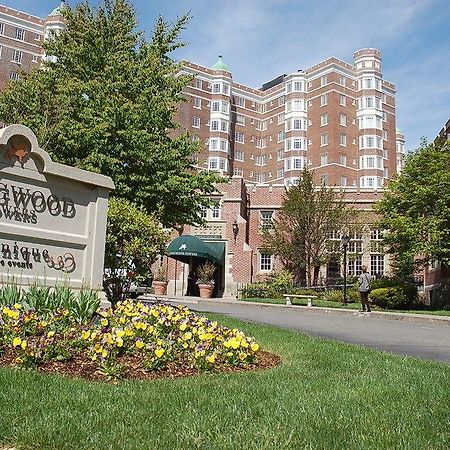 Luxury Apartments At Longwood Towers Brookline Exterior photo